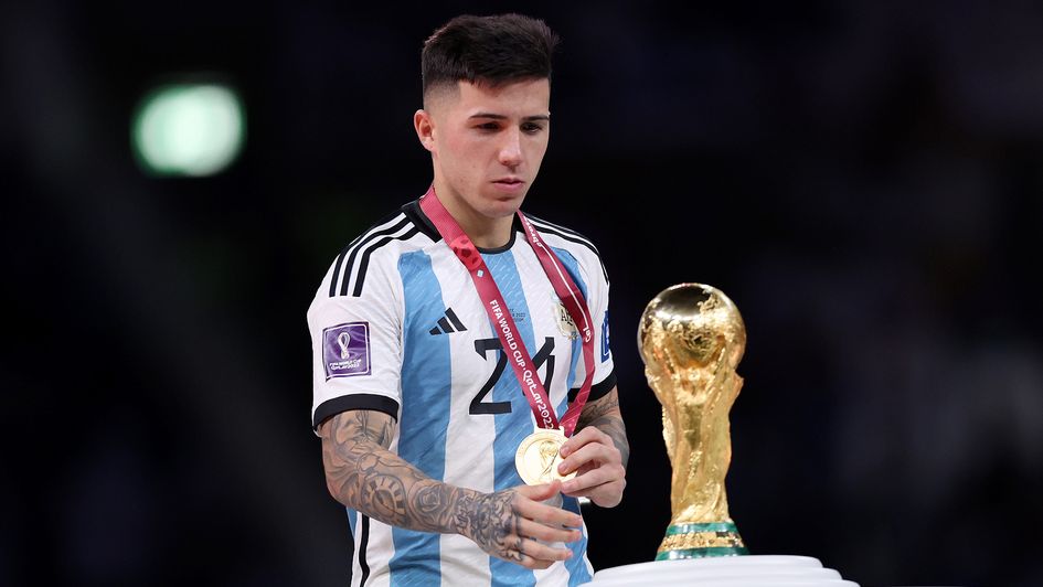 Enzo Fernandez with the World Cup