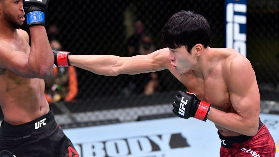 Seungwoo Choi is tipped to win by knockout