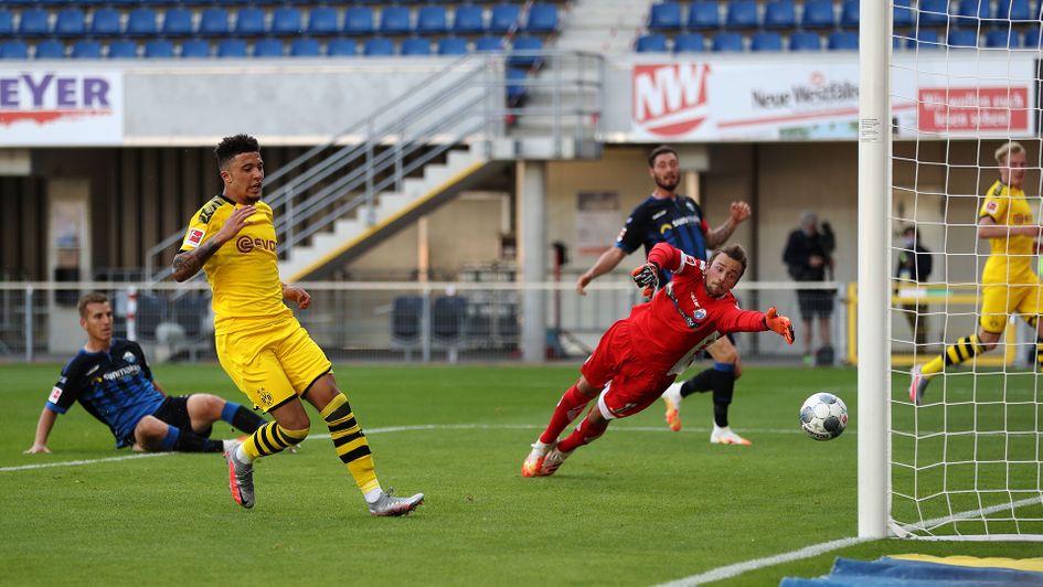 Jadon Sancho scores his first goal against Paderborn