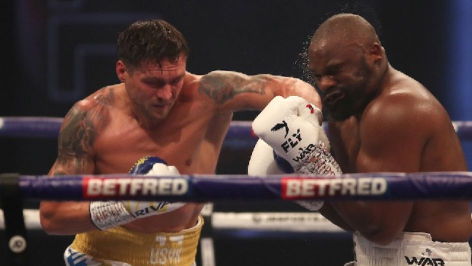 Oleksandr Usyk, left, claimed his 18th professional win by beating Dereck Chisora