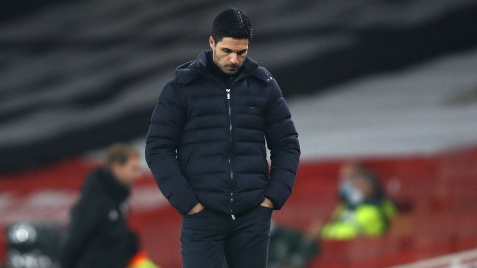 A dejected looking Arsenal boss Mikel Arteta