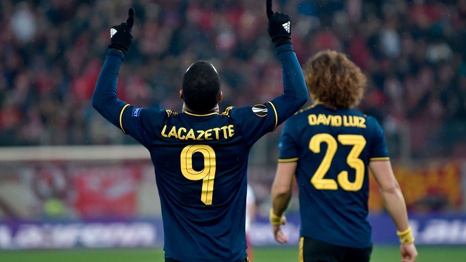 Alexandre Lacazette celebrate his goal